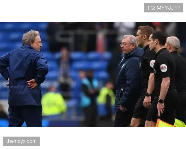 有利原则在足球判罚中如何平衡公平与比赛流畅？